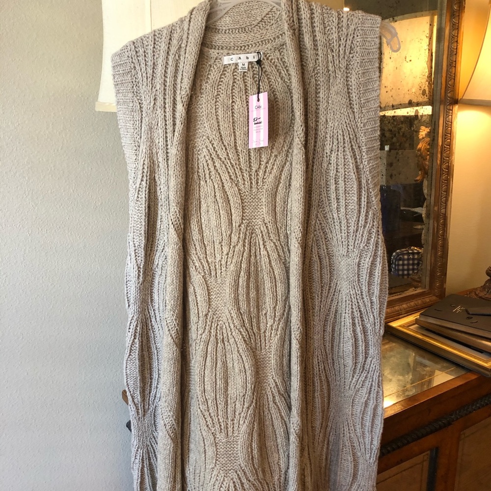 Cabi sweater vest cardigan medium